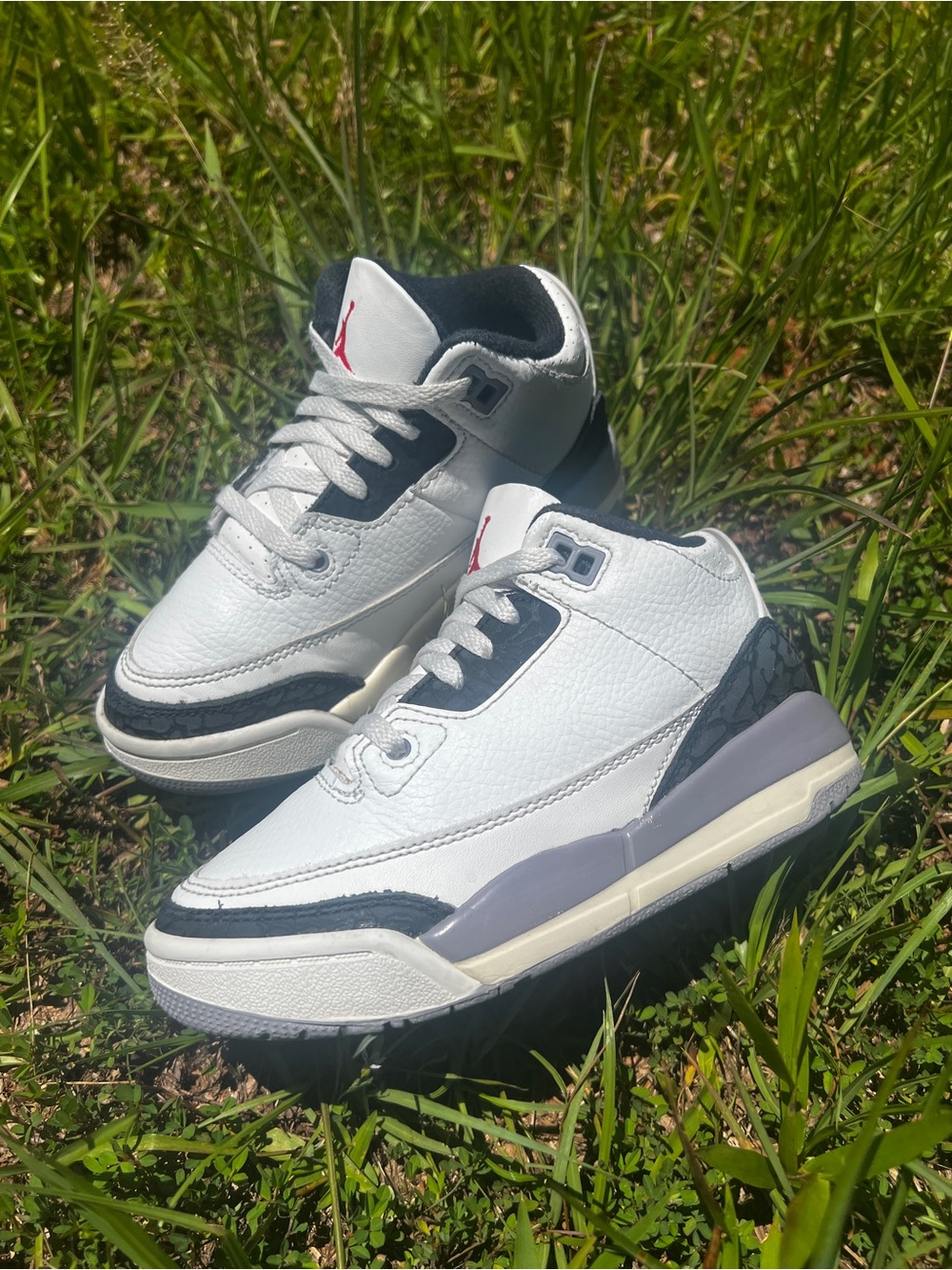 CLEAN Air Jordan 3 size 11c Toddler Cement Grey shoes